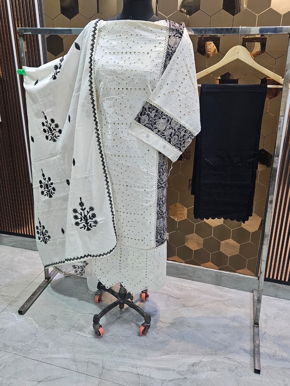 Pakistani Lace Work Suit - Image 2